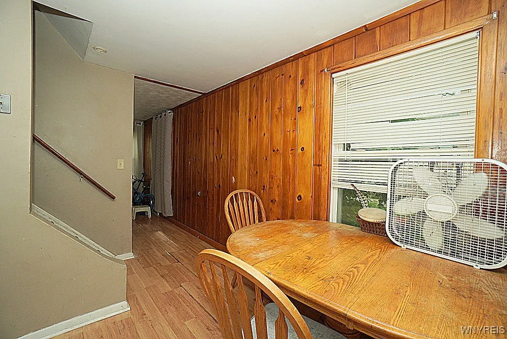 917 Nash Road, North Tonawanda, New York 14120, North Tonawanda, New York 14120, 4 Bedrooms Bedrooms, ,2 BathroomsBathrooms,Residential,For Sale,917 Nash Road, North Tonawanda, New York 14120,B1625509