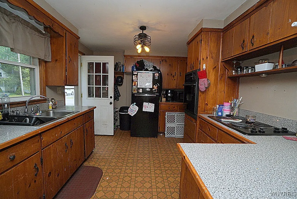 917 Nash Road, North Tonawanda, New York 14120, North Tonawanda, New York 14120, 4 Bedrooms Bedrooms, ,2 BathroomsBathrooms,Residential,For Sale,917 Nash Road, North Tonawanda, New York 14120,B1625509