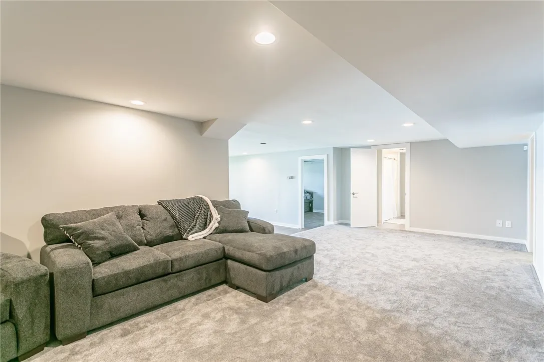 6776 Ann Lee Drive, Huron, New York 14516, Huron, New York 14516, 6 Bedrooms Bedrooms, 10 Rooms Rooms,3 BathroomsBathrooms,Residential Lease,For Rent,6776 Ann Lee Drive, Huron, New York 14516,R1625991