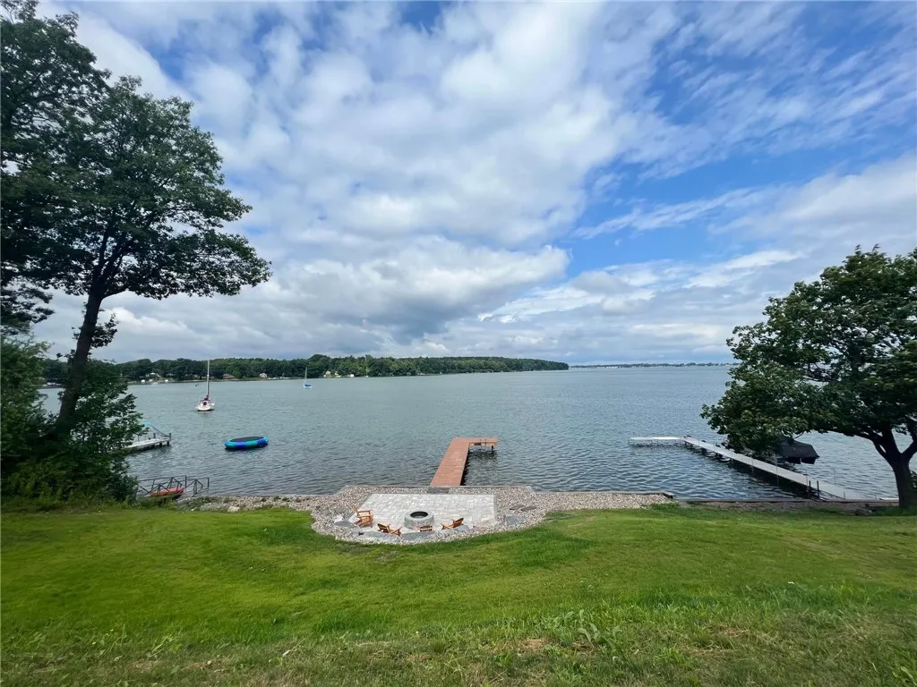 6776 Ann Lee Drive, Huron, New York 14516, Huron, New York 14516, 6 Bedrooms Bedrooms, 10 Rooms Rooms,3 BathroomsBathrooms,Residential Lease,For Rent,6776 Ann Lee Drive, Huron, New York 14516,R1625991