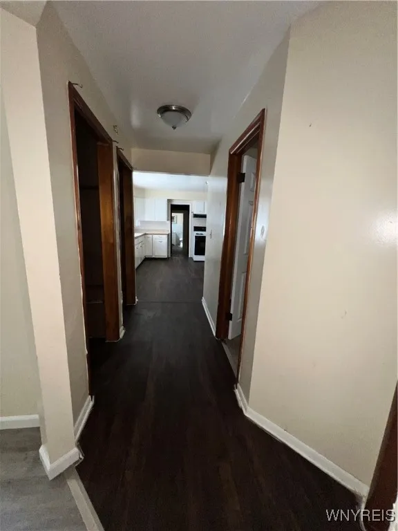 102 Gibson Street, Buffalo, New York 14212, Buffalo, New York 14212, 2 Bedrooms Bedrooms, 4 Rooms Rooms,2 BathroomsBathrooms,Residential Lease,For Rent,102 Gibson Street, Buffalo, New York 14212,B1626028