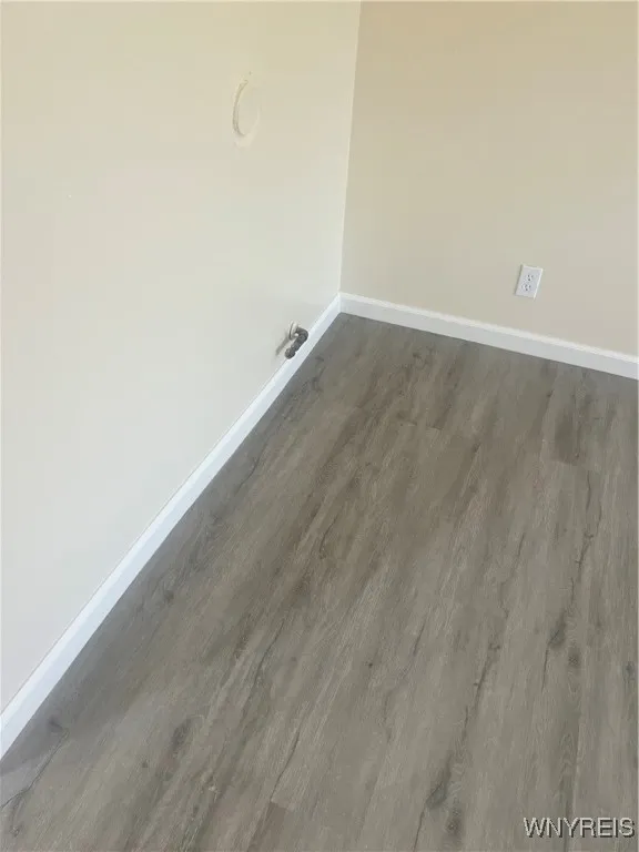102 Gibson Street, Buffalo, New York 14212, Buffalo, New York 14212, 2 Bedrooms Bedrooms, 4 Rooms Rooms,2 BathroomsBathrooms,Residential Lease,For Rent,102 Gibson Street, Buffalo, New York 14212,B1626028