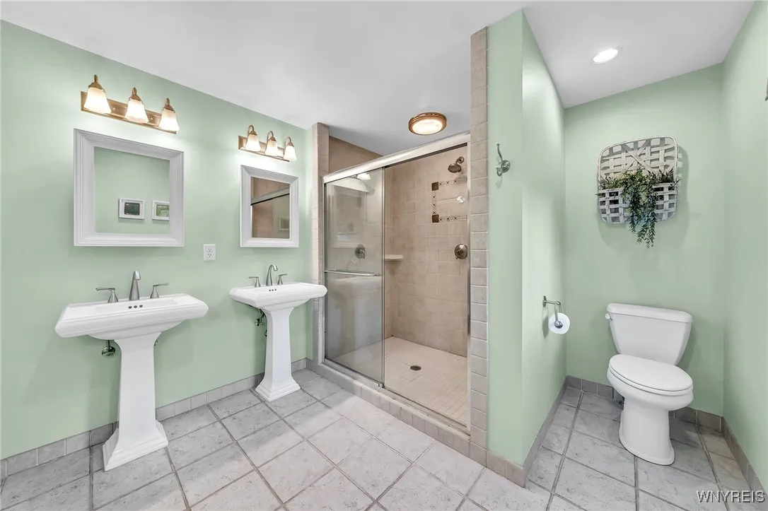 49 Burbank Drive, Amherst, New York 14226, Amherst, New York 14226, 3 Bedrooms Bedrooms, 9 Rooms Rooms,3 BathroomsBathrooms,Residential,For Sale,49 Burbank Drive, Amherst, New York 14226,B1624904