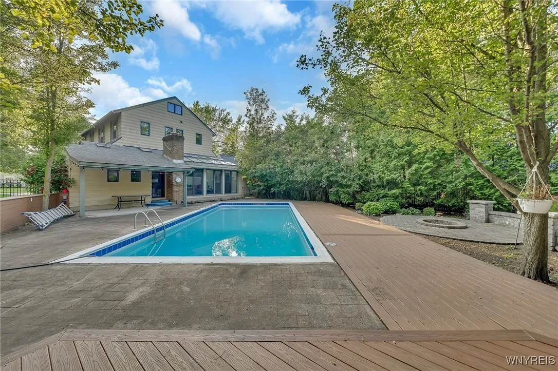 49 Burbank Drive, Amherst, New York 14226, Amherst, New York 14226, 3 Bedrooms Bedrooms, 9 Rooms Rooms,3 BathroomsBathrooms,Residential,For Sale,49 Burbank Drive, Amherst, New York 14226,B1624904