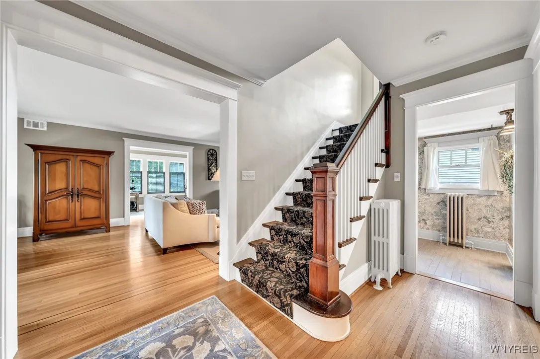 49 Burbank Drive, Amherst, New York 14226, Amherst, New York 14226, 3 Bedrooms Bedrooms, 9 Rooms Rooms,3 BathroomsBathrooms,Residential,For Sale,49 Burbank Drive, Amherst, New York 14226,B1624904
