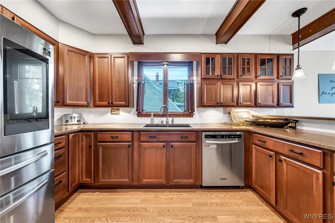 49 Burbank Drive, Amherst, New York 14226, Amherst, New York 14226, 3 Bedrooms Bedrooms, 9 Rooms Rooms,3 BathroomsBathrooms,Residential,For Sale,49 Burbank Drive, Amherst, New York 14226,B1624904