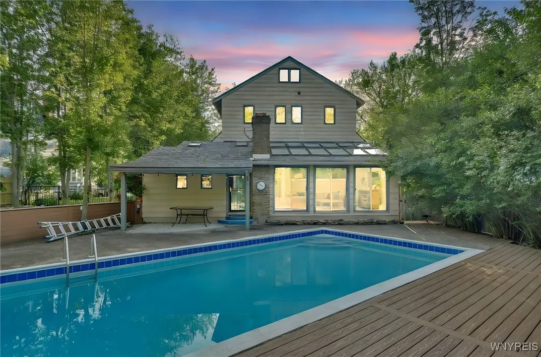 49 Burbank Drive, Amherst, New York 14226, Amherst, New York 14226, 3 Bedrooms Bedrooms, 9 Rooms Rooms,3 BathroomsBathrooms,Residential,For Sale,49 Burbank Drive, Amherst, New York 14226,B1624904
