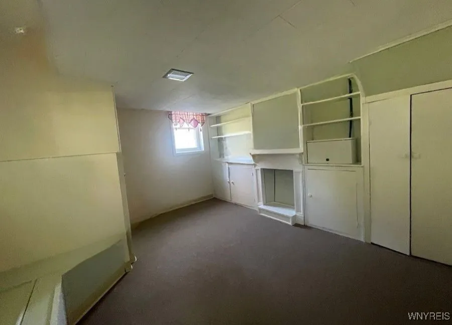 4289 Harris Hill Road, Clarence, New York 14221, Clarence, New York 14221, 4 Bedrooms Bedrooms, 7 Rooms Rooms,1 BathroomBathrooms,Residential Lease,For Rent,4289 Harris Hill Road, Clarence, New York 14221,B1625548