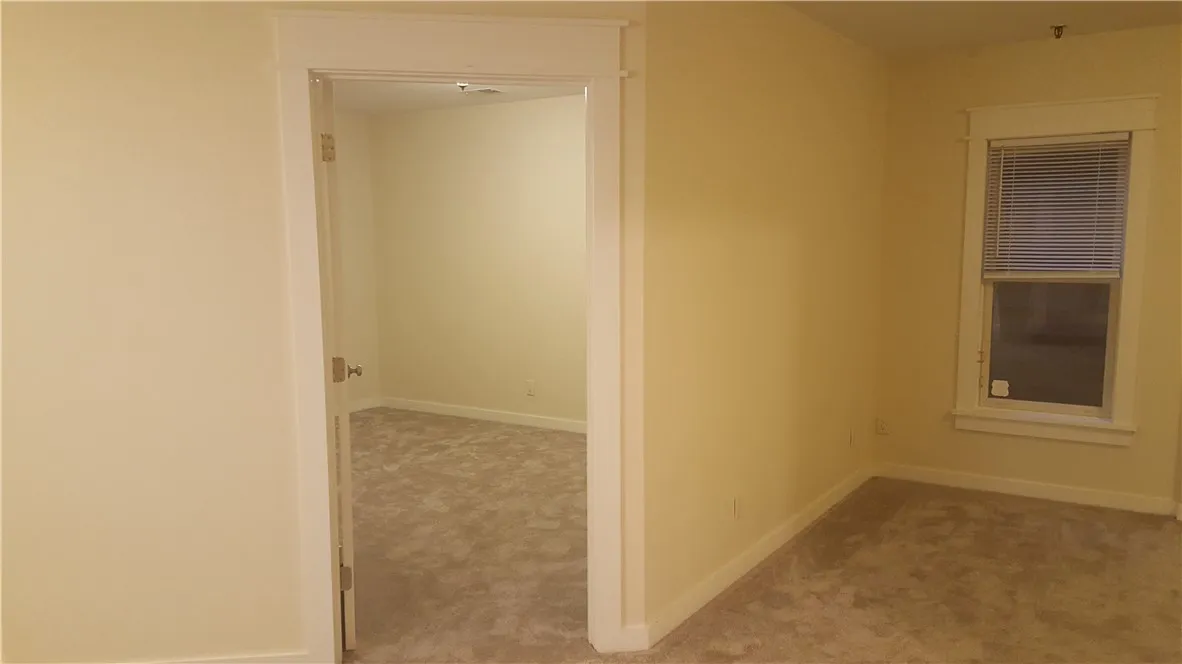 1063 East Avenue 6, Rochester, New York 14607, Rochester, New York 14607, 1 Bedroom Bedrooms, 3 Rooms Rooms,1 BathroomBathrooms,Residential Lease,For Rent,1063 East Avenue 6, Rochester, New York 14607,R1626050