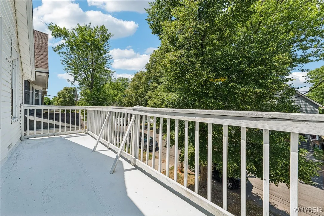 27 Heward Avenue, Buffalo, New York 14207, Buffalo, New York 14207, 5 Bedrooms Bedrooms, 8 Rooms Rooms,2 BathroomsBathrooms,Residential,For Sale,27 Heward Avenue, Buffalo, New York 14207,B1626009