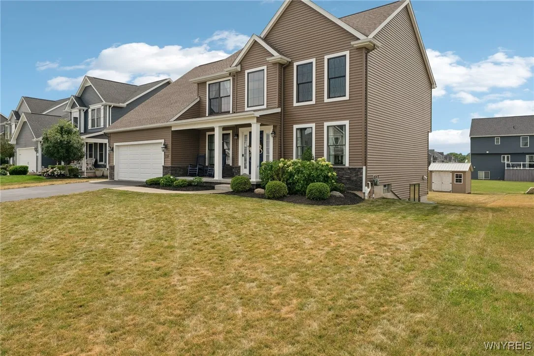 5390 Briannas Nook, Clarence, New York 14031, Clarence, New York 14031, 4 Bedrooms Bedrooms, 8 Rooms Rooms,2 BathroomsBathrooms,Residential,For Sale,5390 Briannas Nook, Clarence, New York 14031,0,B1626038