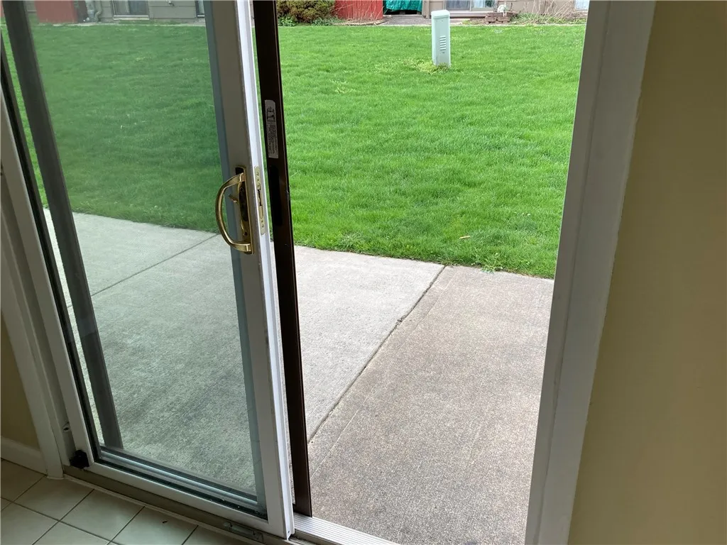 103 Autumn Chapel, Chili, New York 14624, Chili, New York 14624, 2 Bedrooms Bedrooms, 6 Rooms Rooms,1 BathroomBathrooms,Residential Lease,For Rent,103 Autumn Chapel, Chili, New York 14624,R1626062