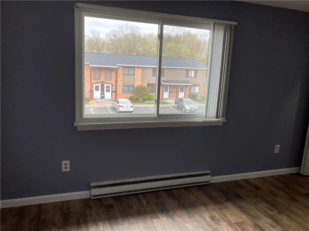 103 Autumn Chapel, Chili, New York 14624, Chili, New York 14624, 2 Bedrooms Bedrooms, 6 Rooms Rooms,1 BathroomBathrooms,Residential Lease,For Rent,103 Autumn Chapel, Chili, New York 14624,R1626062