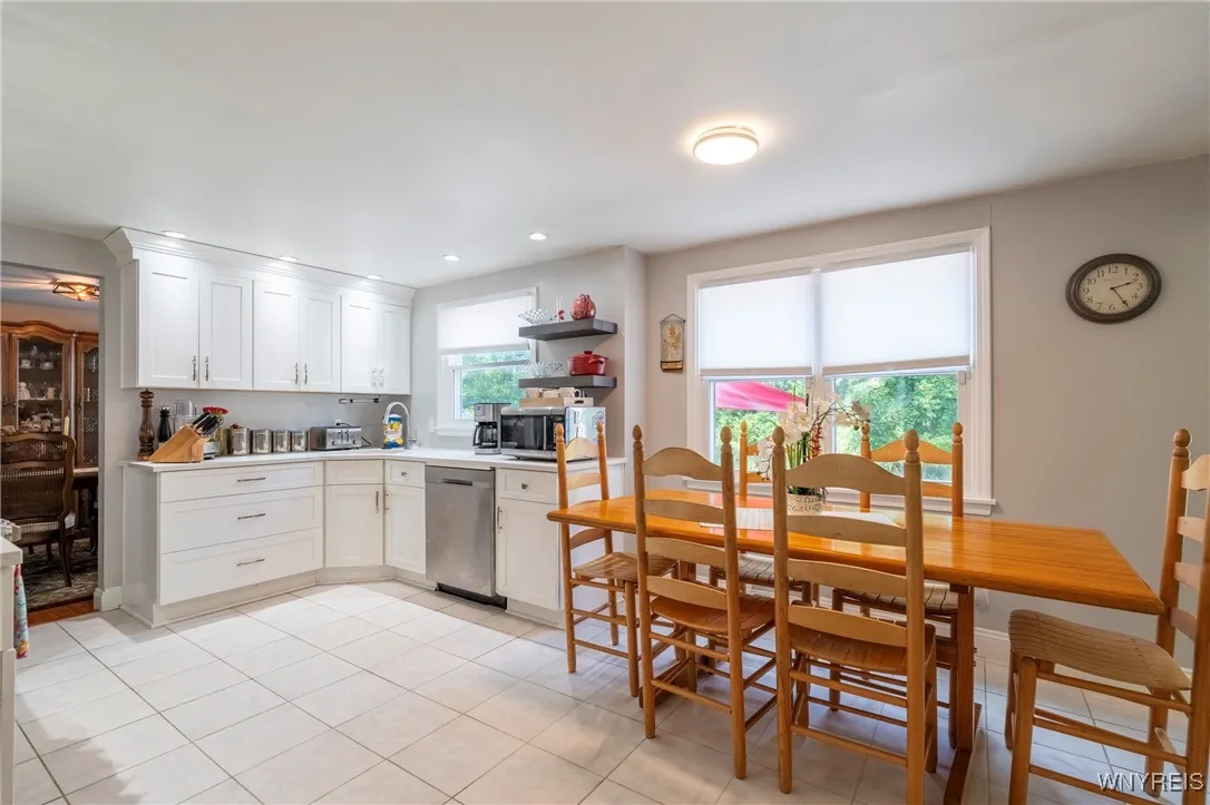 38 Shady Grove Drive, Amherst, New York 14051, Amherst, New York 14051, 3 Bedrooms Bedrooms, 9 Rooms Rooms,1 BathroomBathrooms,Residential,For Sale,38 Shady Grove Drive, Amherst, New York 14051,B1626056