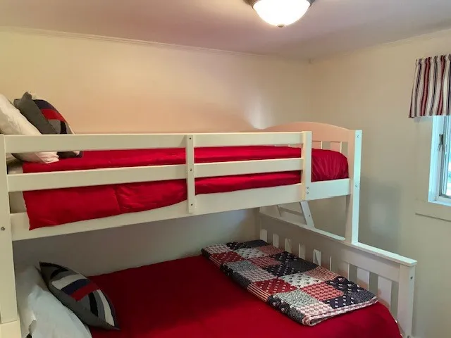 4650 East Lakeview Drive, Owasco, New York 13021, Owasco, New York 13021, 2 Bedrooms Bedrooms, 5 Rooms Rooms,1 BathroomBathrooms,Residential Lease,For Rent,4650 East Lakeview Drive, Owasco, New York 13021,R1625743