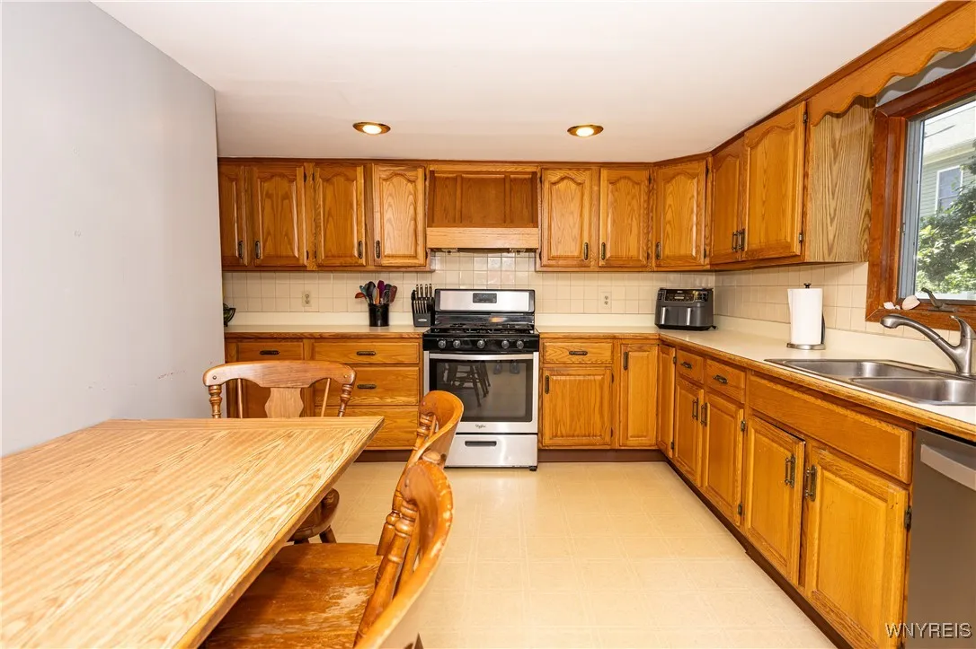 5717 Lakeview Terrace, Hamburg, New York 14085, Hamburg, New York 14085, 3 Bedrooms Bedrooms, 9 Rooms Rooms,1 BathroomBathrooms,Residential,Closed,5717 Lakeview Terrace, Hamburg, New York 14085,0,B1625956 5717 Lakeview Terrace, Hamburg, New York 14085, Hamburg, New York 14085, 3 Bedrooms Bedrooms, 9 Rooms Rooms,1 BathroomBathrooms,Residential,Closed,5717 Lakeview Terrace, Hamburg, New York 14085,0,B1625956