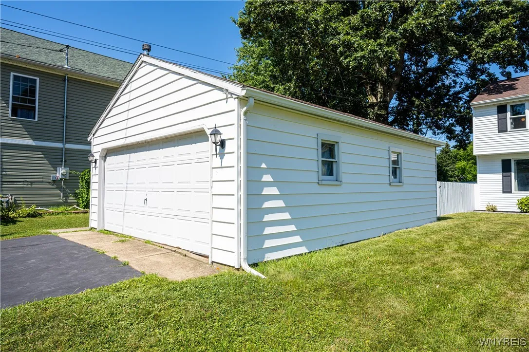 5717 Lakeview Terrace, Hamburg, New York 14085, Hamburg, New York 14085, 3 Bedrooms Bedrooms, 9 Rooms Rooms,1 BathroomBathrooms,Residential,Closed,5717 Lakeview Terrace, Hamburg, New York 14085,0,B1625956 5717 Lakeview Terrace, Hamburg, New York 14085, Hamburg, New York 14085, 3 Bedrooms Bedrooms, 9 Rooms Rooms,1 BathroomBathrooms,Residential,Closed,5717 Lakeview Terrace, Hamburg, New York 14085,0,B1625956