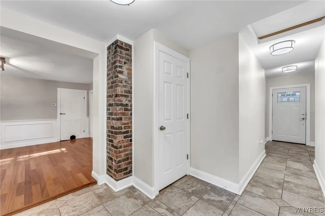 4890 Schurr Road, Clarence, New York 14031, Clarence, New York 14031, 4 Bedrooms Bedrooms, 8 Rooms Rooms,1 BathroomBathrooms,Residential,Closed,4890 Schurr Road, Clarence, New York 14031,0,B1625340