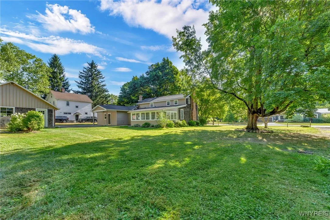 4890 Schurr Road, Clarence, New York 14031, Clarence, New York 14031, 4 Bedrooms Bedrooms, 8 Rooms Rooms,1 BathroomBathrooms,Residential,Closed,4890 Schurr Road, Clarence, New York 14031,0,B1625340