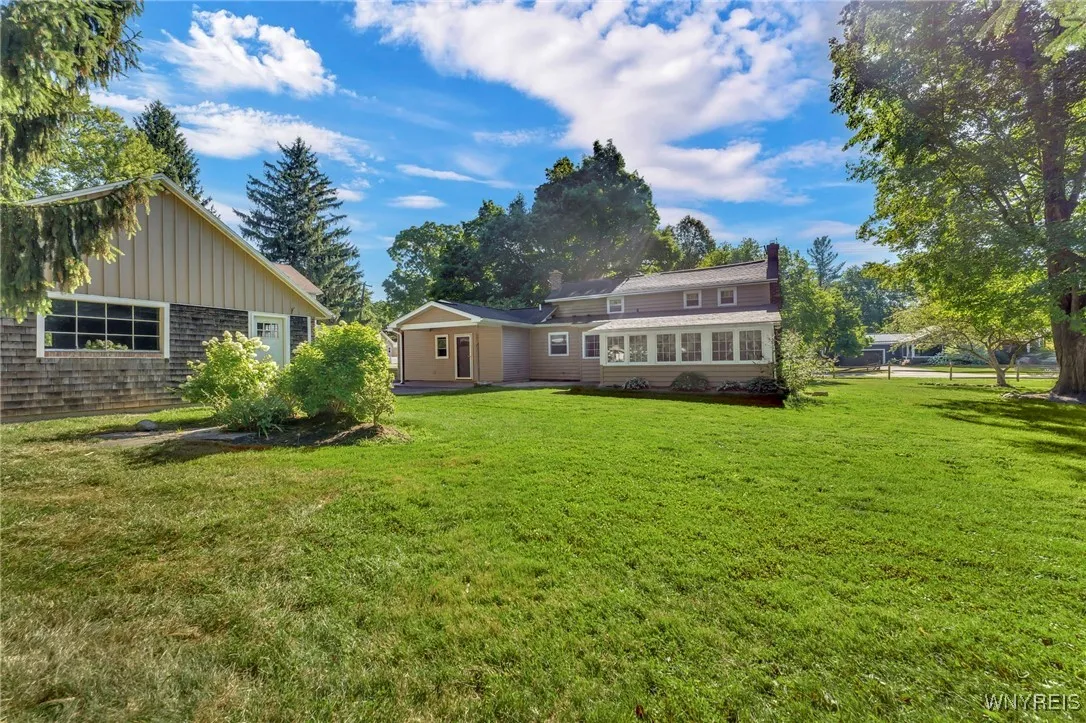 4890 Schurr Road, Clarence, New York 14031, Clarence, New York 14031, 4 Bedrooms Bedrooms, 8 Rooms Rooms,1 BathroomBathrooms,Residential,Closed,4890 Schurr Road, Clarence, New York 14031,0,B1625340