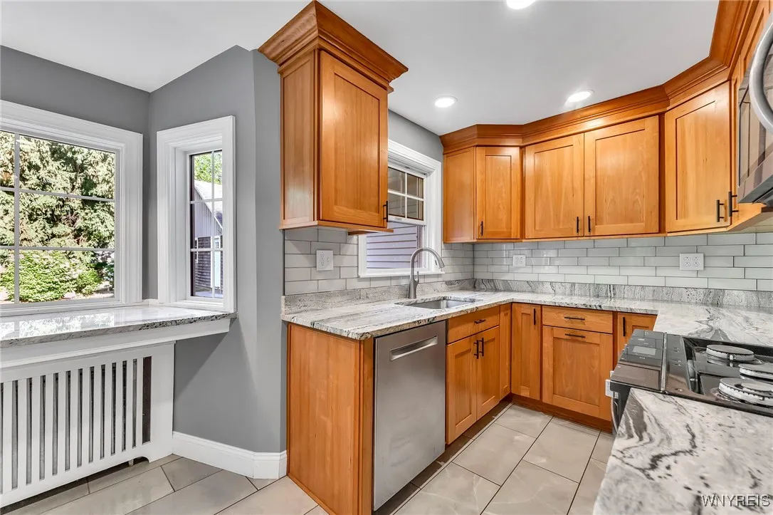 4890 Schurr Road, Clarence, New York 14031, Clarence, New York 14031, 4 Bedrooms Bedrooms, 8 Rooms Rooms,1 BathroomBathrooms,Residential,Closed,4890 Schurr Road, Clarence, New York 14031,0,B1625340