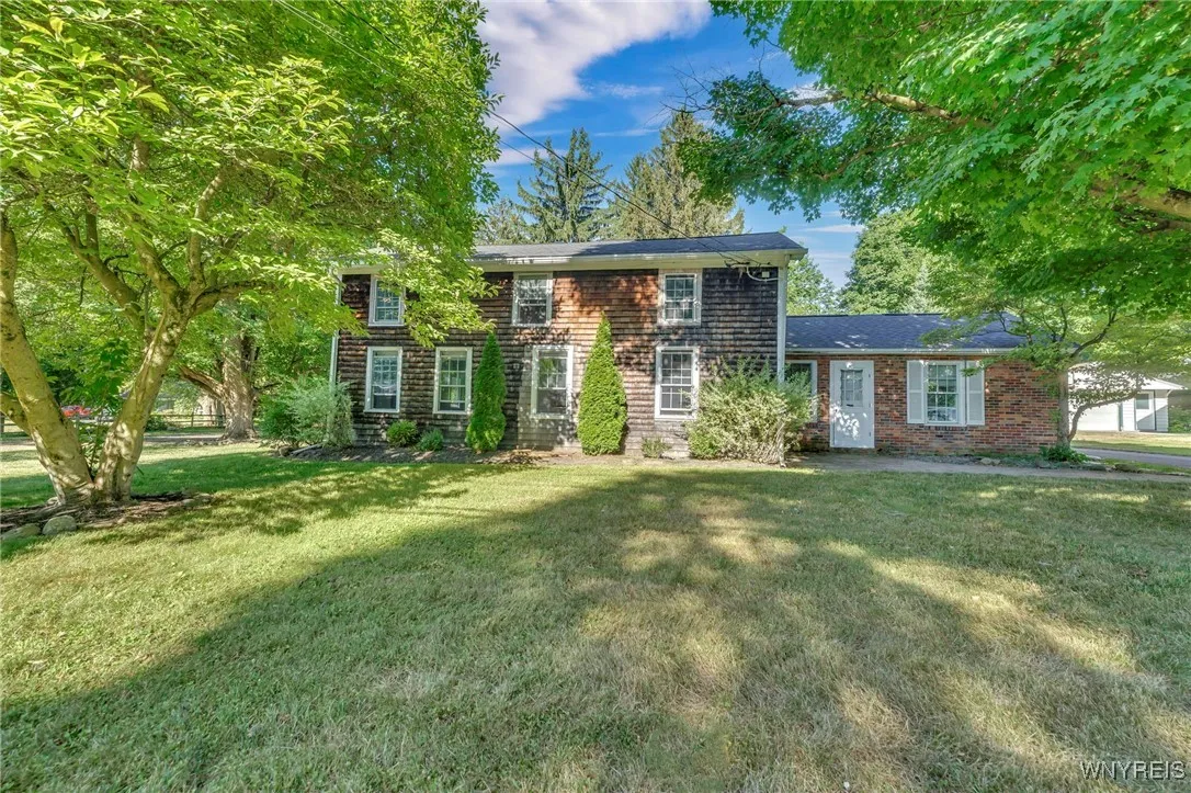 4890 Schurr Road, Clarence, New York 14031, Clarence, New York 14031, 4 Bedrooms Bedrooms, 8 Rooms Rooms,1 BathroomBathrooms,Residential,Closed,4890 Schurr Road, Clarence, New York 14031,0,B1625340