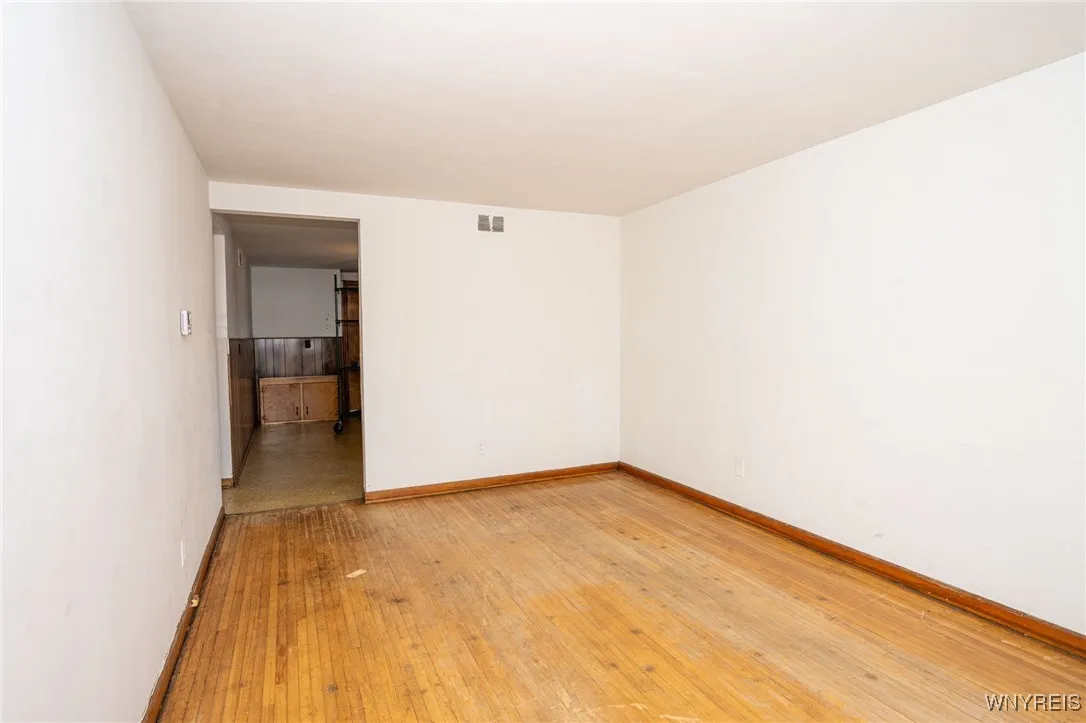 129 Abbott Road, Buffalo, New York 14220, Buffalo, New York 14220, 4 Bedrooms Bedrooms, ,2 BathroomsBathrooms,Residential,For Sale,129 Abbott Road, Buffalo, New York 14220,B1622552