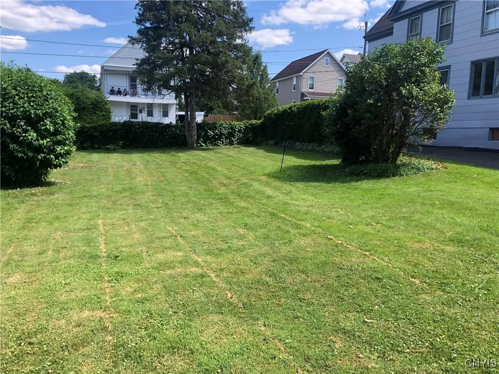 510 Saint Anthony, Utica, New York 13501, Utica, New York 13501, 2 Bedrooms Bedrooms, 5 Rooms Rooms,1 BathroomBathrooms,Residential Lease,For Rent,510 Saint Anthony, Utica, New York 13501,S1626031