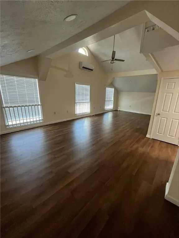 77 Canal Street, Lyons, New York 14489, Lyons, New York 14489, 1 Bedroom Bedrooms, 4 Rooms Rooms,1 BathroomBathrooms,Residential Lease,For Rent,77 Canal Street, Lyons, New York 14489,R1625841