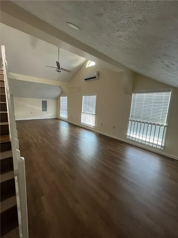 77 Canal Street, Lyons, New York 14489, Lyons, New York 14489, 1 Bedroom Bedrooms, 4 Rooms Rooms,1 BathroomBathrooms,Residential Lease,For Rent,77 Canal Street, Lyons, New York 14489,R1625841