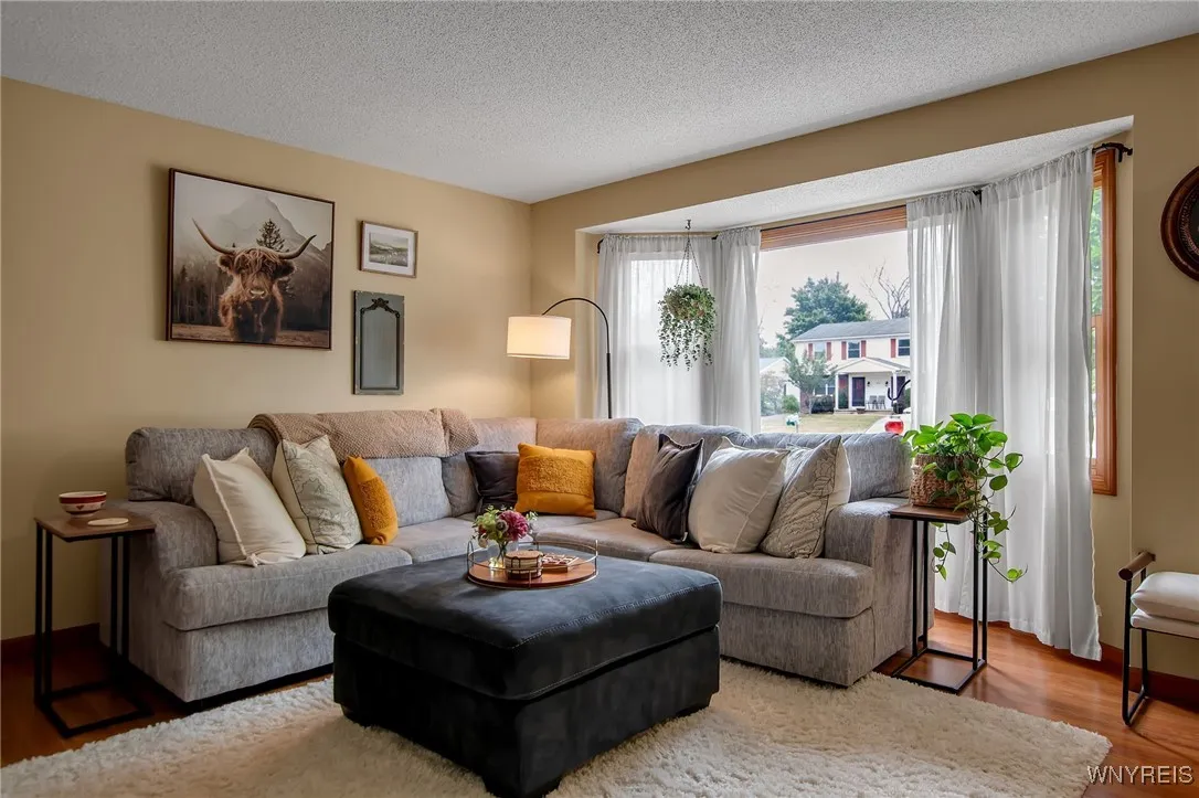 4180 Victorian Drive, Hamburg, New York 14075, Hamburg, New York 14075, 2 Bedrooms Bedrooms, 4 Rooms Rooms,1 BathroomBathrooms,Residential,Closed,4180 Victorian Drive, Hamburg, New York 14075,0,B1626043