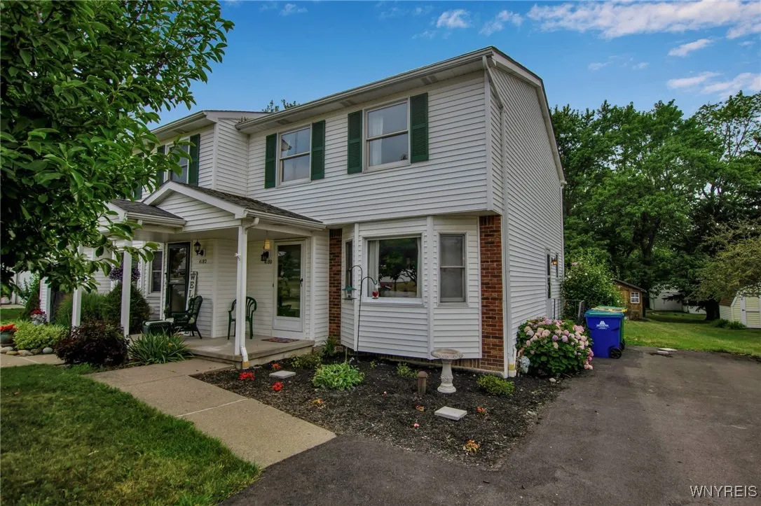 4180 Victorian Drive, Hamburg, New York 14075, Hamburg, New York 14075, 2 Bedrooms Bedrooms, 4 Rooms Rooms,1 BathroomBathrooms,Residential,Closed,4180 Victorian Drive, Hamburg, New York 14075,0,B1626043