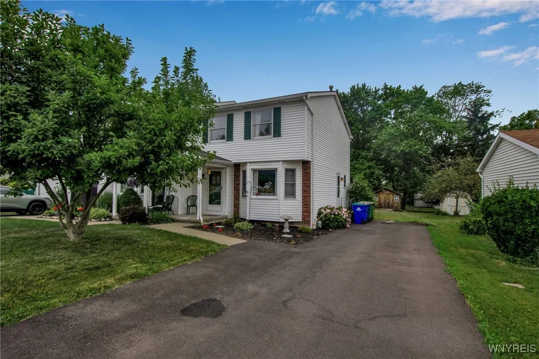 4180 Victorian Drive, Hamburg, New York 14075, Hamburg, New York 14075, 2 Bedrooms Bedrooms, 4 Rooms Rooms,1 BathroomBathrooms,Residential,Closed,4180 Victorian Drive, Hamburg, New York 14075,0,B1626043