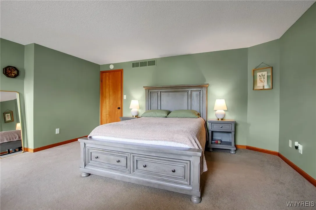 4180 Victorian Drive, Hamburg, New York 14075, Hamburg, New York 14075, 2 Bedrooms Bedrooms, 4 Rooms Rooms,1 BathroomBathrooms,Residential,Closed,4180 Victorian Drive, Hamburg, New York 14075,0,B1626043