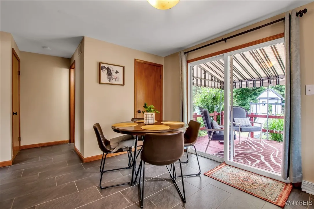 4180 Victorian Drive, Hamburg, New York 14075, Hamburg, New York 14075, 2 Bedrooms Bedrooms, 4 Rooms Rooms,1 BathroomBathrooms,Residential,Closed,4180 Victorian Drive, Hamburg, New York 14075,0,B1626043