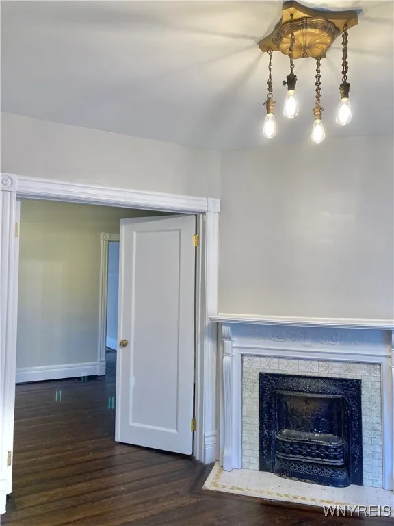 62 Trinity Place, Buffalo, New York 14201, Buffalo, New York 14201, 3 Bedrooms Bedrooms, 7 Rooms Rooms,1 BathroomBathrooms,Residential Lease,For Rent,62 Trinity Place, Buffalo, New York 14201,B1625506