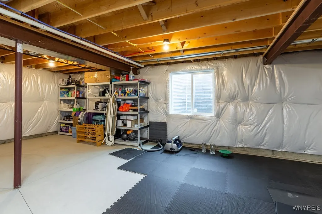 63 Castlewood Court, Grand Island, New York 14072, Grand Island, New York 14072, 3 Bedrooms Bedrooms, 7 Rooms Rooms,2 BathroomsBathrooms,Residential,For Sale,63 Castlewood Court, Grand Island, New York 14072,0,B1624700