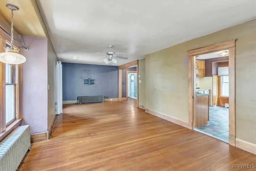 124 Evans Street, Amherst, New York 14221, Amherst, New York 14221, 4 Bedrooms Bedrooms, 9 Rooms Rooms,2 BathroomsBathrooms,Residential,For Sale,124 Evans Street, Amherst, New York 14221,B1626096