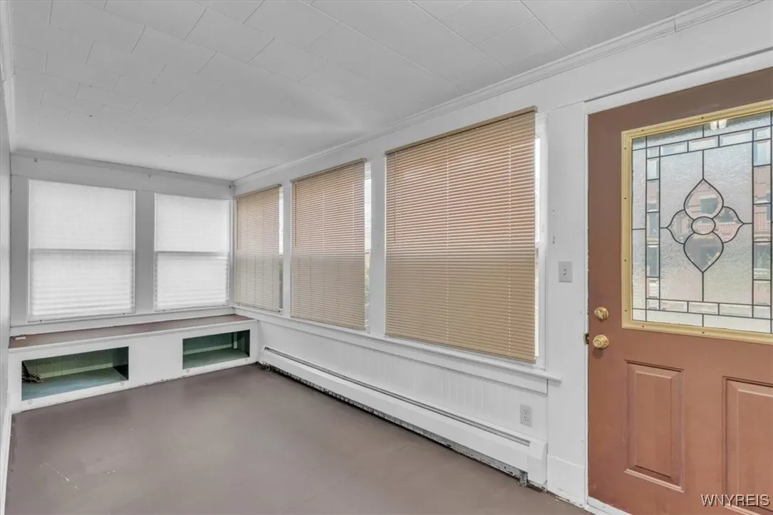 front sun room