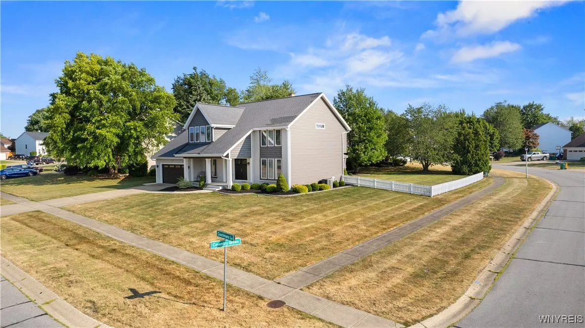 5629 Coachmans Lane, Hamburg, New York 14075, Hamburg, New York 14075, 4 Bedrooms Bedrooms, 10 Rooms Rooms,2 BathroomsBathrooms,Residential,For Sale,5629 Coachmans Lane, Hamburg, New York 14075,B1624903
