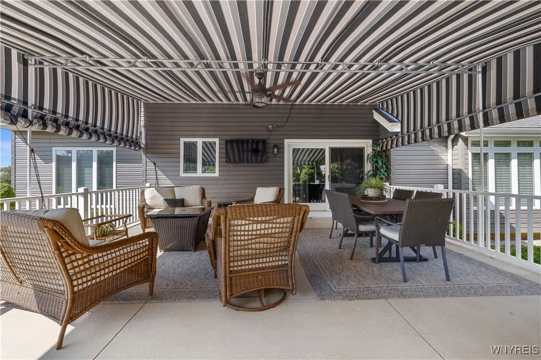 5629 Coachmans Lane, Hamburg, New York 14075, Hamburg, New York 14075, 4 Bedrooms Bedrooms, 10 Rooms Rooms,2 BathroomsBathrooms,Residential,For Sale,5629 Coachmans Lane, Hamburg, New York 14075,B1624903