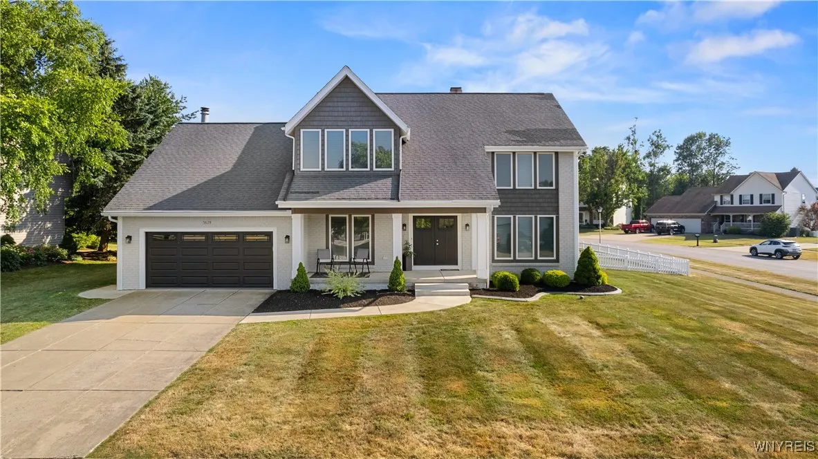 5629 Coachmans Lane, Hamburg, New York 14075, Hamburg, New York 14075, 4 Bedrooms Bedrooms, 10 Rooms Rooms,2 BathroomsBathrooms,Residential,For Sale,5629 Coachmans Lane, Hamburg, New York 14075,B1624903