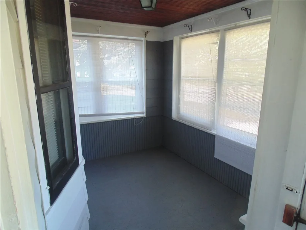 68 Glenora Drive, Greece, New York 14615, Greece, New York 14615, 3 Bedrooms Bedrooms, 6 Rooms Rooms,1 BathroomBathrooms,Residential,For Sale,68 Glenora Drive, Greece, New York 14615,0,R1626144