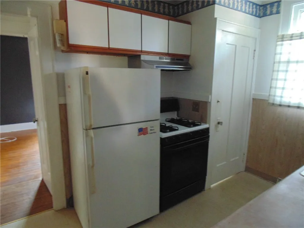 68 Glenora Drive, Greece, New York 14615, Greece, New York 14615, 3 Bedrooms Bedrooms, 6 Rooms Rooms,1 BathroomBathrooms,Residential,For Sale,68 Glenora Drive, Greece, New York 14615,0,R1626144