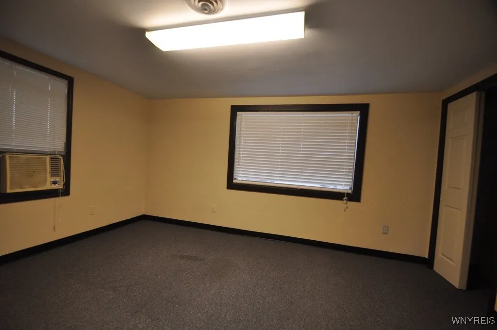 5629 Main Street, Amherst, New York 14221, Amherst, New York 14221, ,Commercial Lease,For Rent,5629 Main Street, Amherst, New York 14221,B1626173
