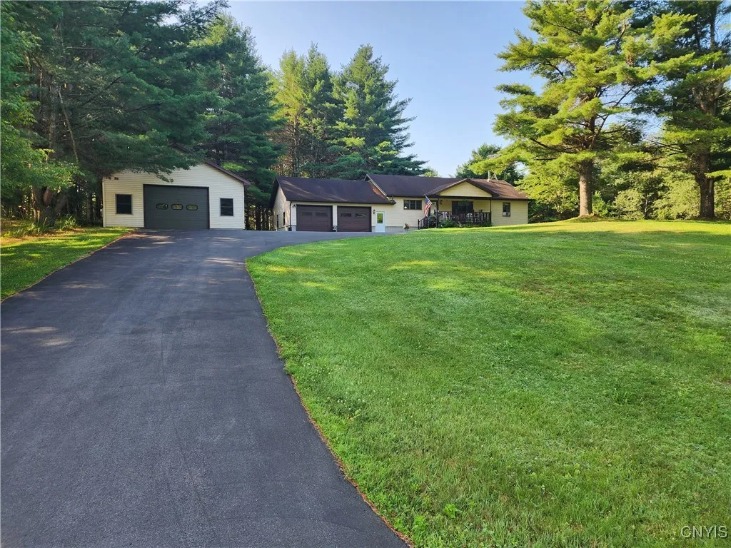 7738 Number Four Road, New Bremen, New York 13367, New Bremen, New York 13367, 2 Bedrooms Bedrooms, 5 Rooms Rooms,2 BathroomsBathrooms,Residential,Closed,7738 Number Four Road, New Bremen, New York 13367,0,S1625974