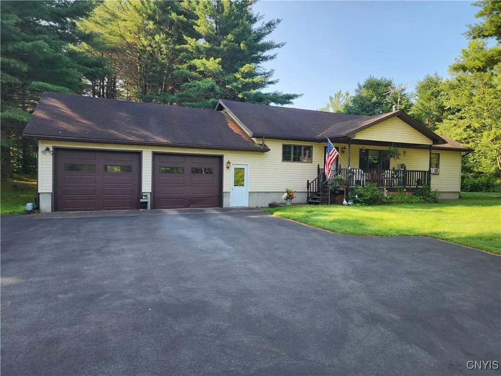 7738 Number Four Road, New Bremen, New York 13367, New Bremen, New York 13367, 2 Bedrooms Bedrooms, 5 Rooms Rooms,2 BathroomsBathrooms,Residential,Closed,7738 Number Four Road, New Bremen, New York 13367,0,S1625974