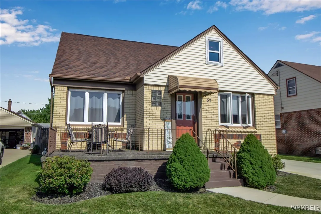 57 Donald Drive, Cheektowaga, New York 14225, Cheektowaga, New York 14225, 3 Bedrooms Bedrooms, 7 Rooms Rooms,1 BathroomBathrooms,Residential,Closed,57 Donald Drive, Cheektowaga, New York 14225,0,B1626165