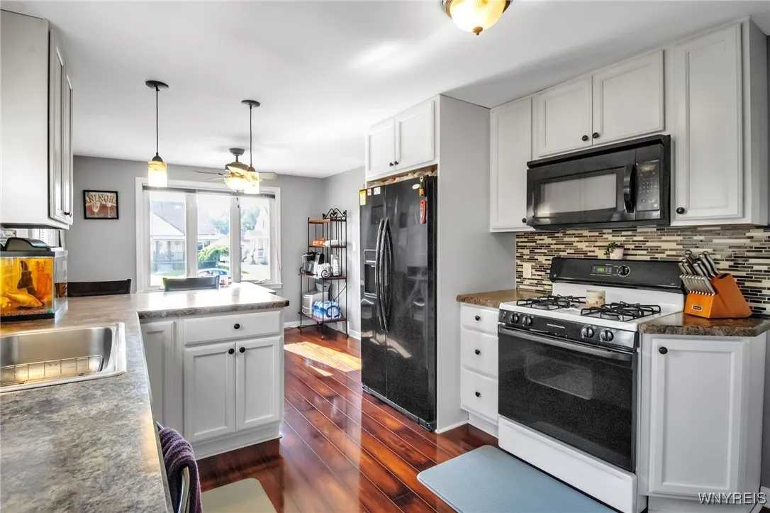 57 Donald Drive, Cheektowaga, New York 14225, Cheektowaga, New York 14225, 3 Bedrooms Bedrooms, 7 Rooms Rooms,1 BathroomBathrooms,Residential,Closed,57 Donald Drive, Cheektowaga, New York 14225,0,B1626165