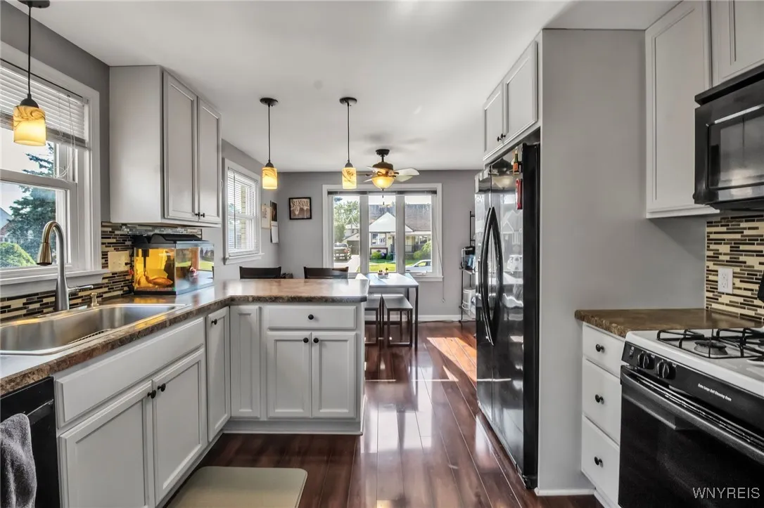 57 Donald Drive, Cheektowaga, New York 14225, Cheektowaga, New York 14225, 3 Bedrooms Bedrooms, 7 Rooms Rooms,1 BathroomBathrooms,Residential,Closed,57 Donald Drive, Cheektowaga, New York 14225,0,B1626165